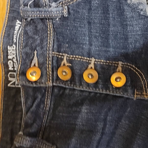 NO BO distressed mid rise relaxed skinny jeans size 9 - Picture 3 of 6